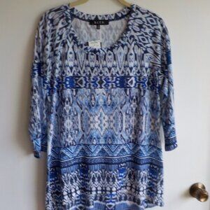 B.L.E.U. Tunic - Size Medium - NWT - Blue White Print - 3/4 sleeve  (256)